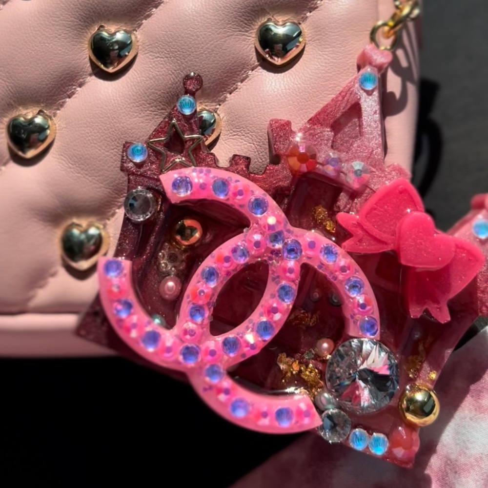 Deluxe Glam Castle Bag Charm